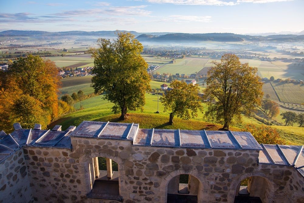 Die Burgruine Kastelen in Alberswil