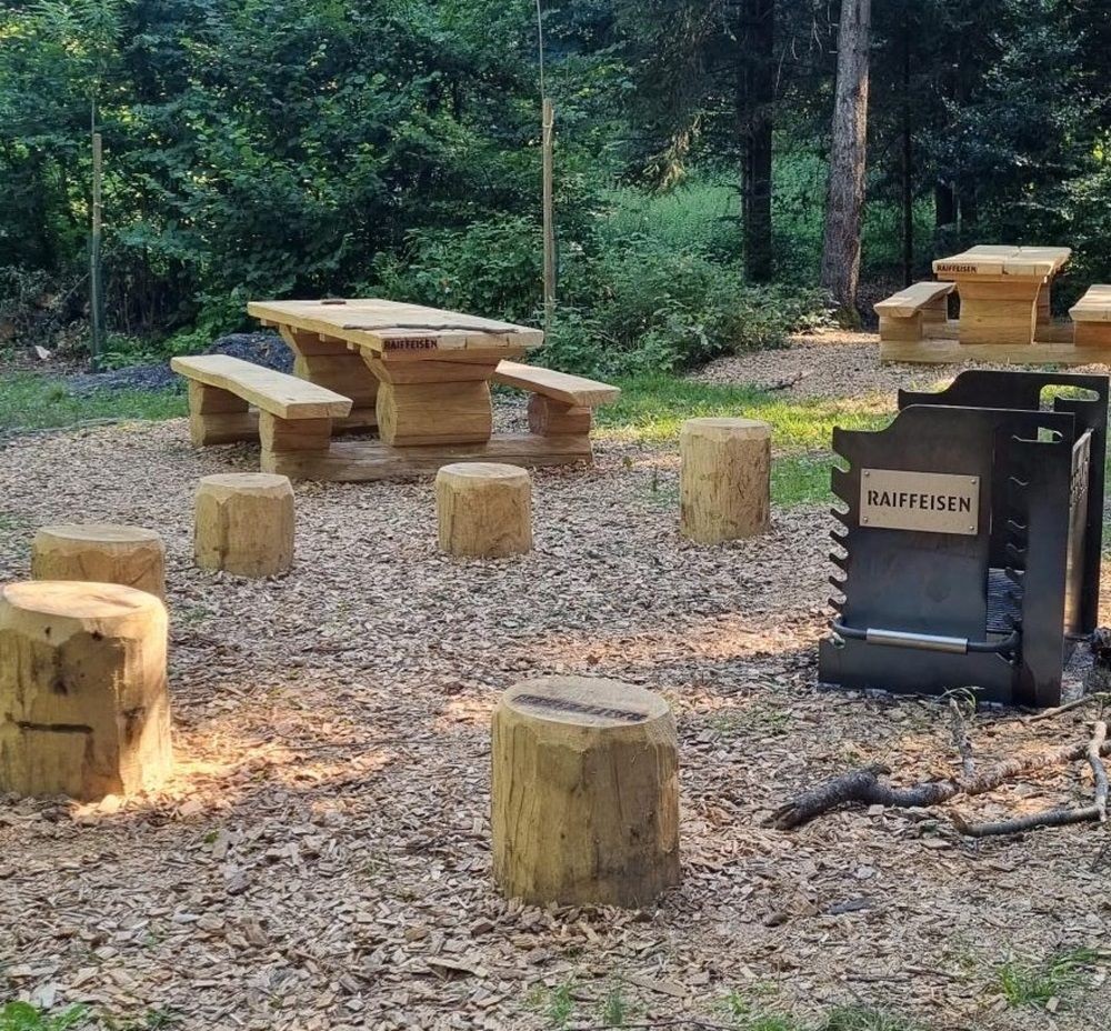 Schöne Grillstellen laden zum Verweilen ein.