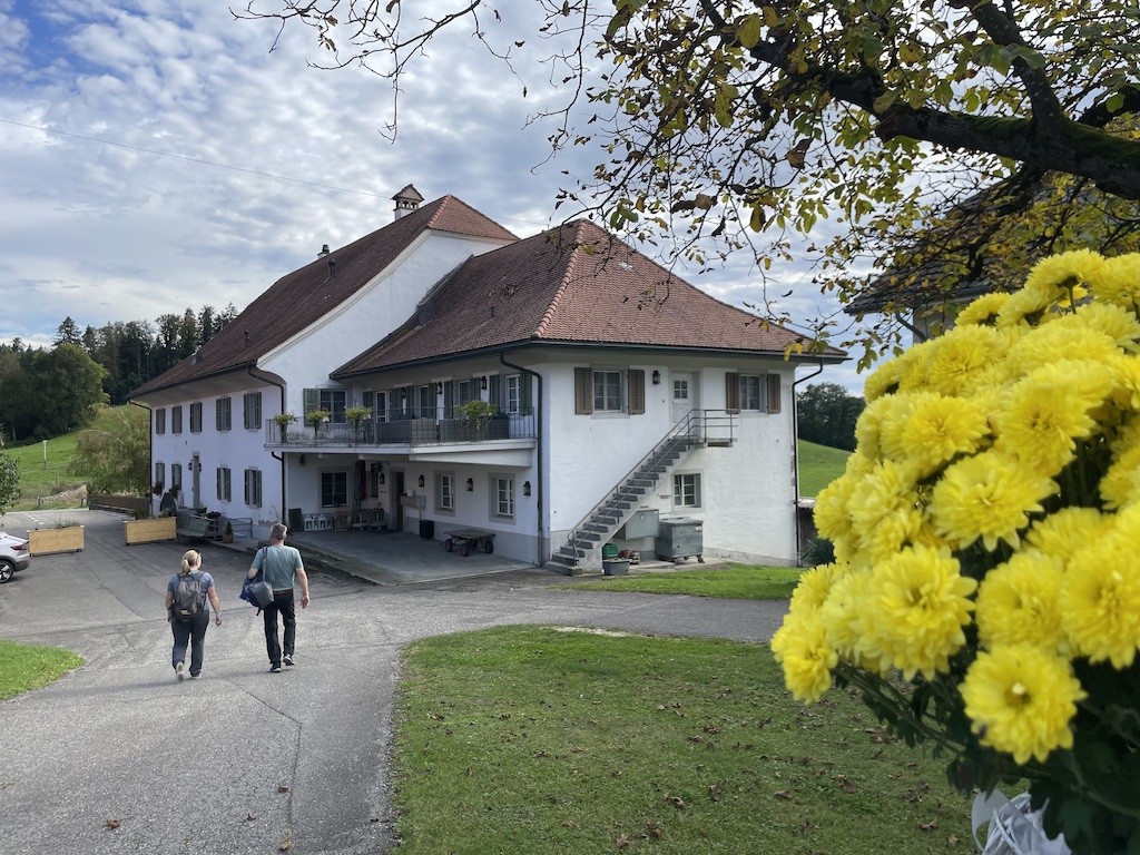 Corinne Müller und Thomas Grüter beim Ober Berghof, St. Urban