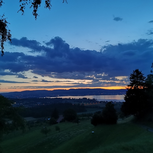 Sonnenaufgang über Zugersee