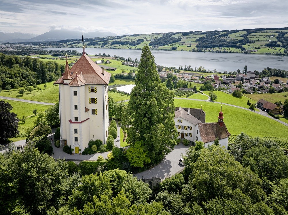 Das Highlight der Wanderung: Schloss Heidegg
