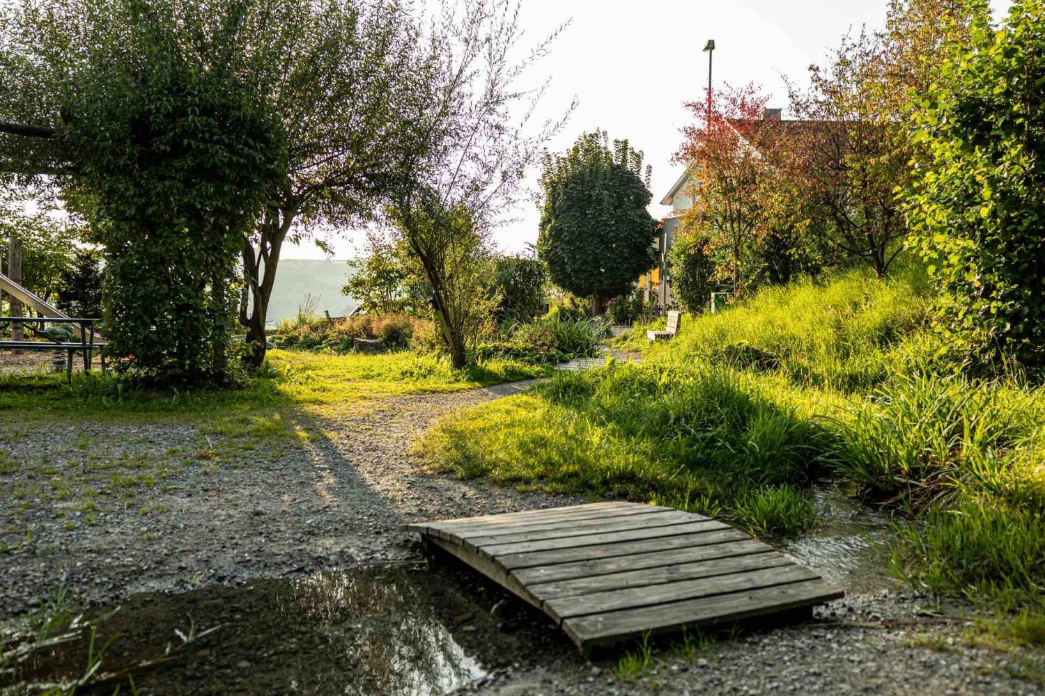 Nah am Wasser entlang führt der neue Teil des Rontaler Rundwegs