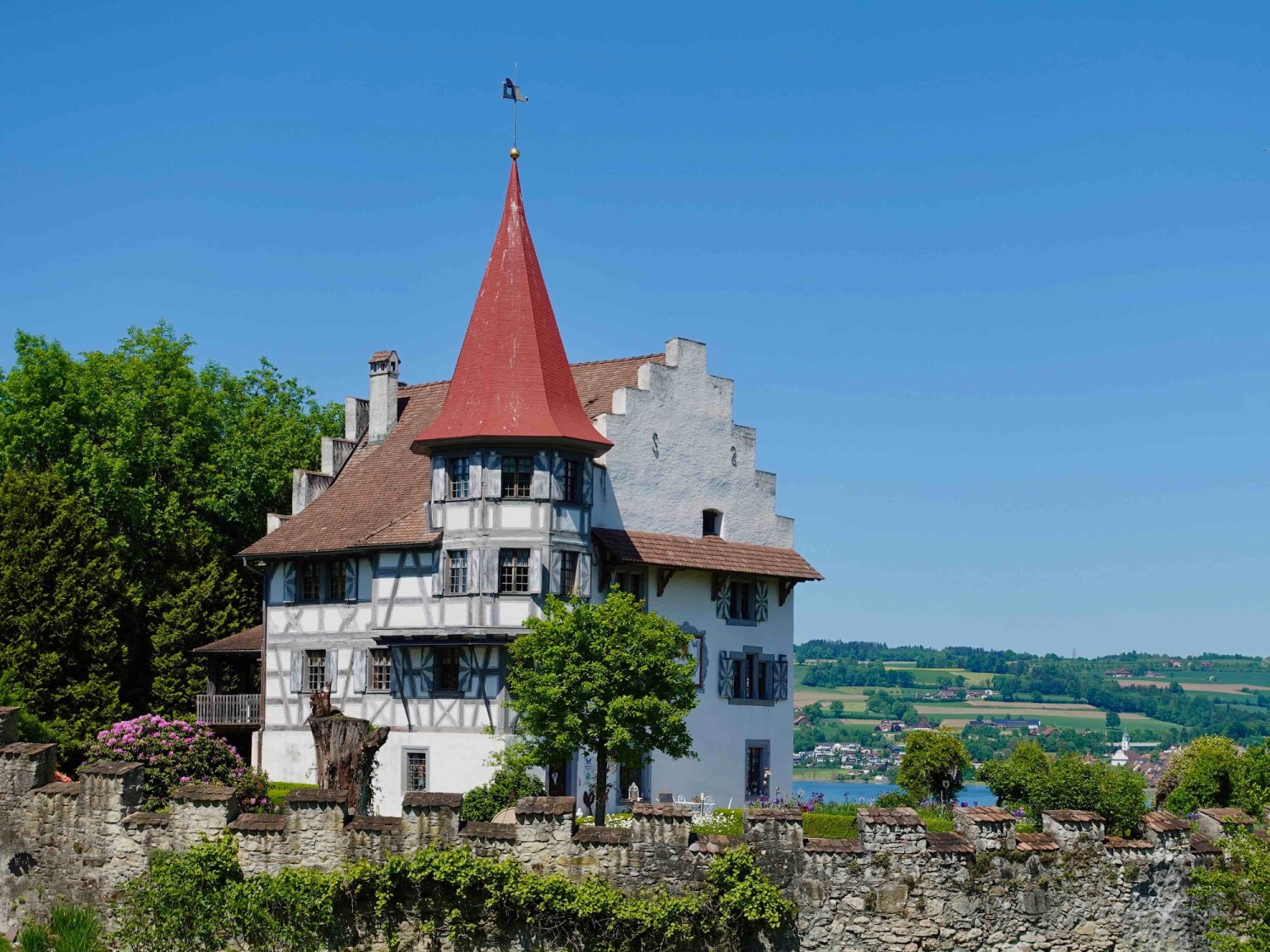 Kraftort Schloss Wartende